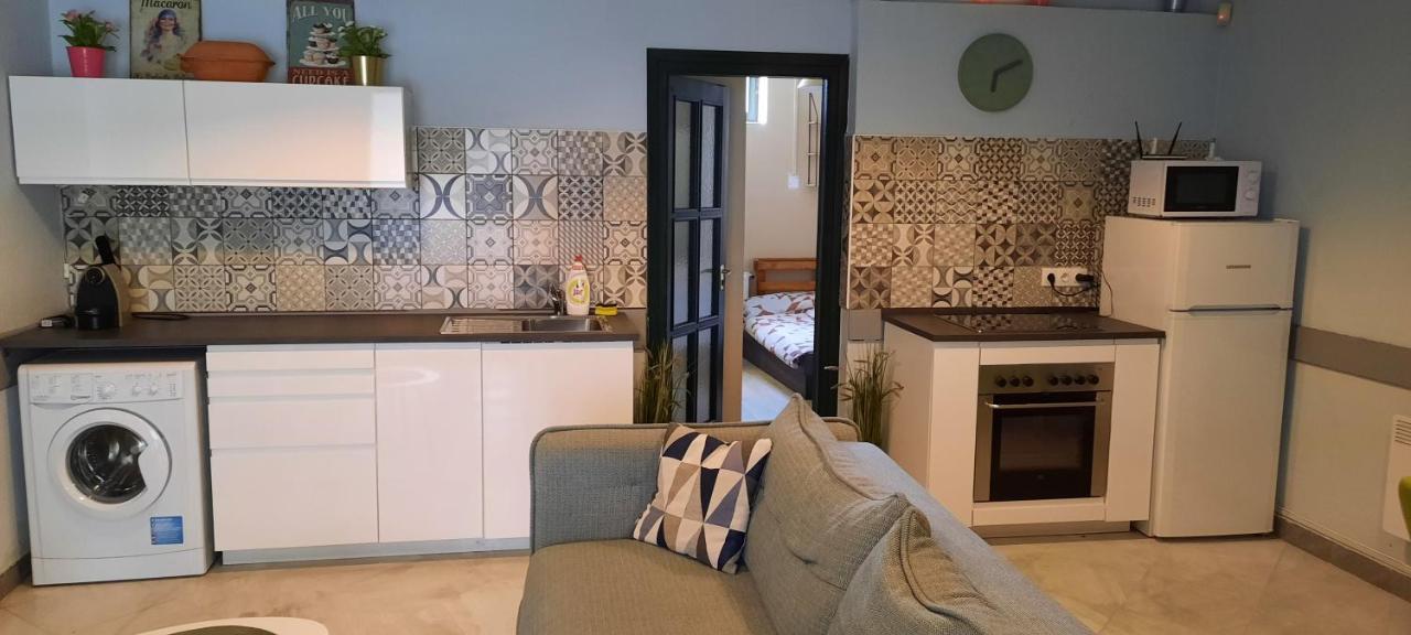 Csenge Apartman Keszthely Zewnętrze zdjęcie